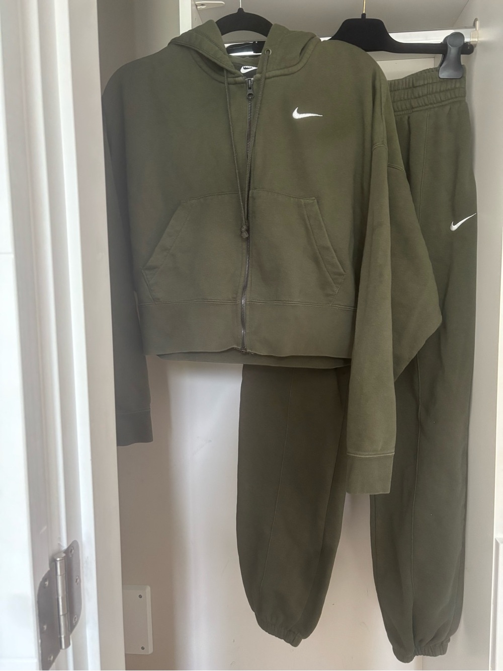 Nike Tracksuit Sweatshirt Hoodie Joggers Army Green Size XS